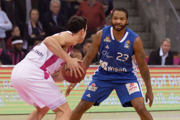 球队续约青 球队续约青