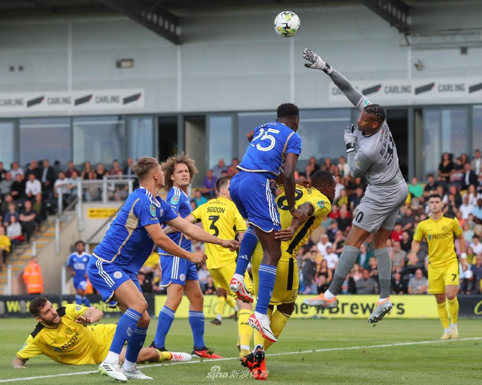 在王昊斌身 在王昊斌身