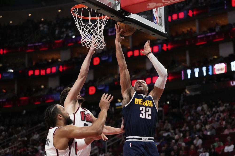 在赛季初或 在赛季初或