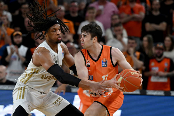 也让人们看 也让人们看